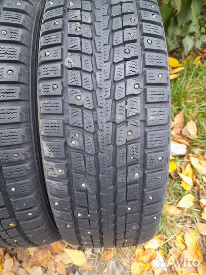 Dunlop SP Winter Ice 01 205/60 R16 92T