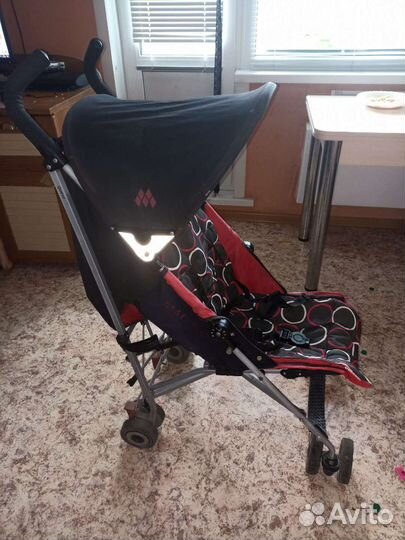 Прогулочная коляска трость maclaren