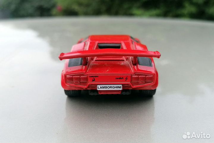 Модель Lamborghini Countach 1/43