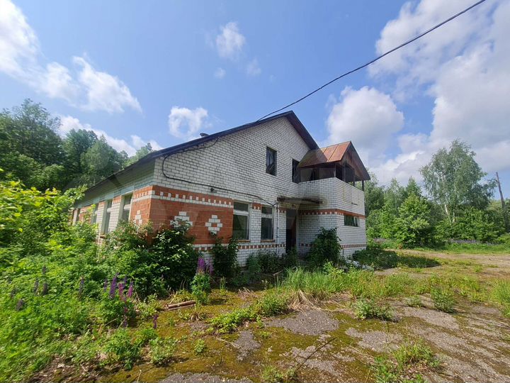 Здание, 310 м²