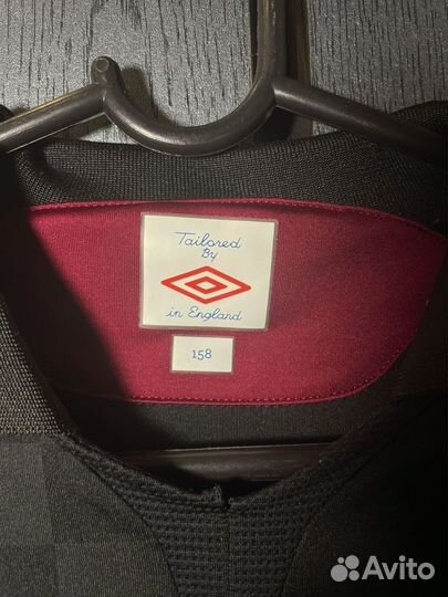 Лонгслив Umbro