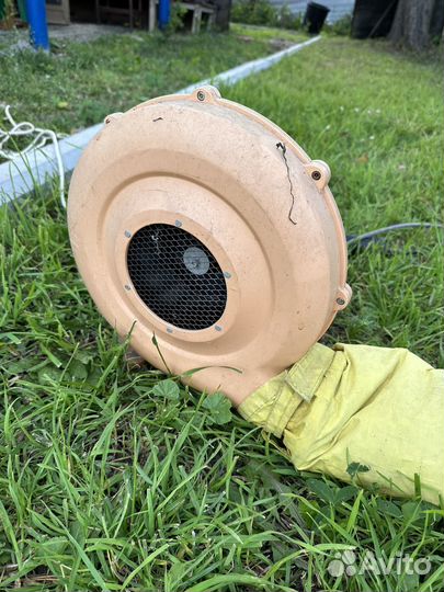 Детский батут надувной