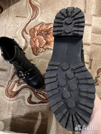 Ботинки женские 38 размера