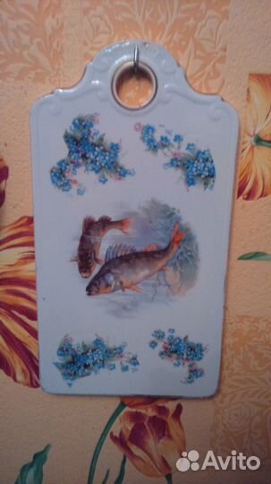 Статуэтки, изделия из фарфора, серебра, чугуна