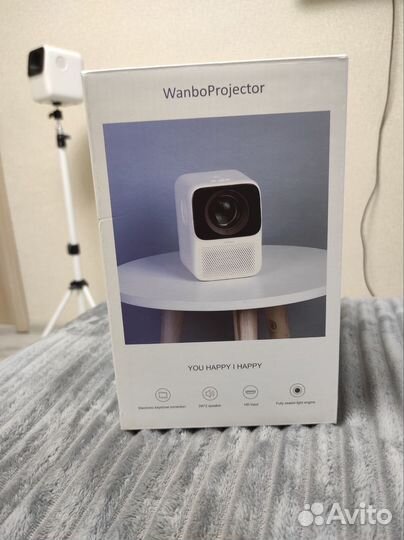 Проектор Wanbo Projector T2 Max со штативом