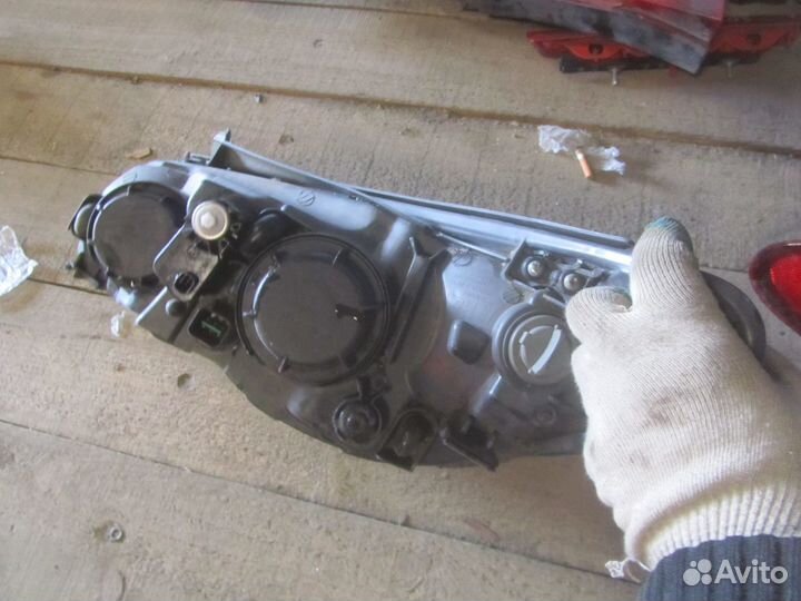 Фара правая hyundai elantra 2007-2010