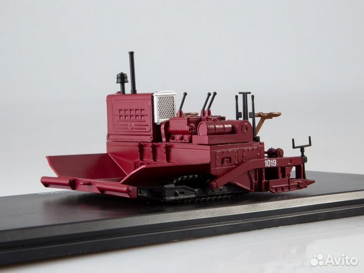 Асфальтоукладчик Д-150Б арт.0101