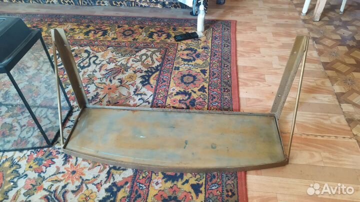 Аквариум на 70 литров + настенная полка