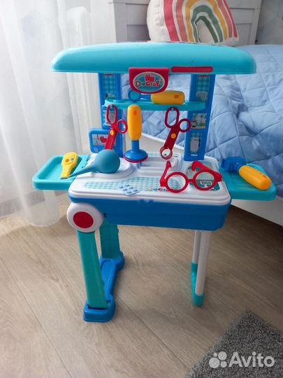 Набор доктора в чемодане