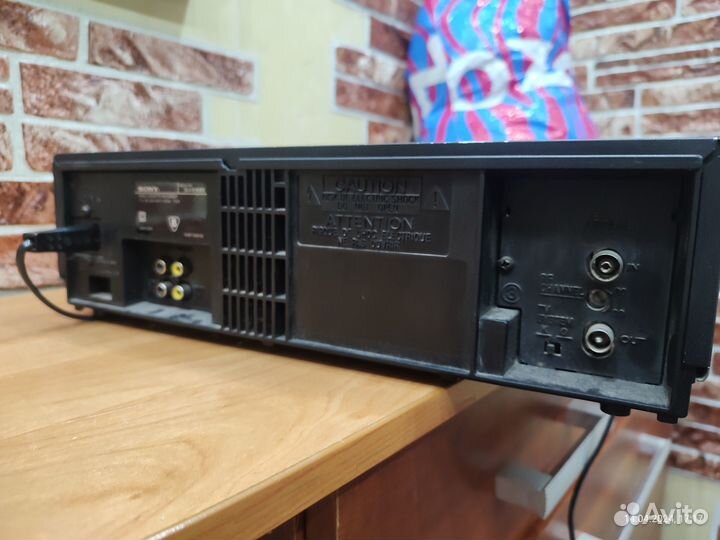 Видео магнитофон sony