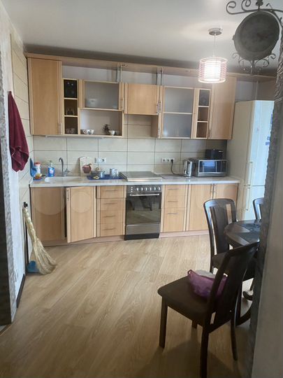 2-к. квартира, 52 м², 9/10 эт.