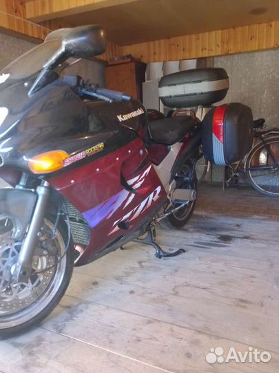 Мотоцикл ZZR 1100 2000г