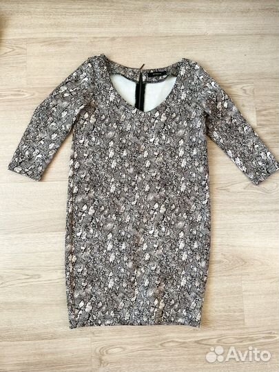 Платье reserved