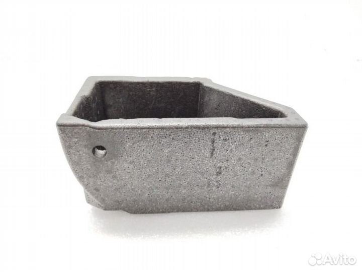 Ящик для инструментов задний правый Skoda Yeti