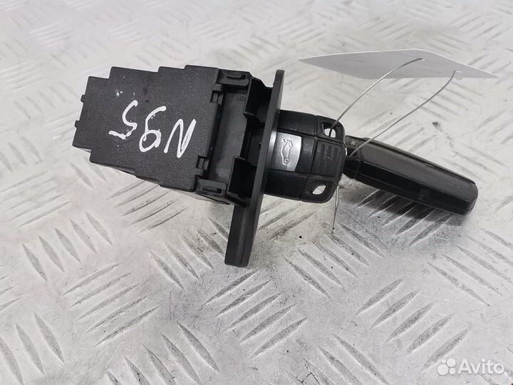 Замок зажигания для BMW 1-Series (E81/E82/E87/E88)