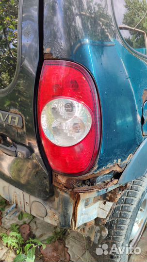 Фонарь нива шевроле бертон правый