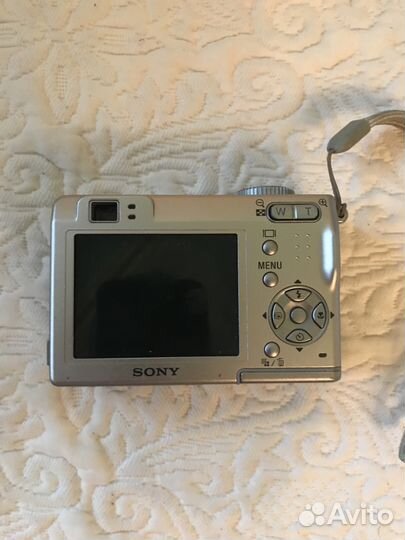 Продам Фотоаппарат Sony цифровой