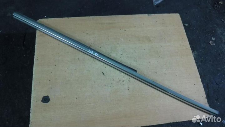 Молдинг стекла задней двери Mercedes W220 S Class