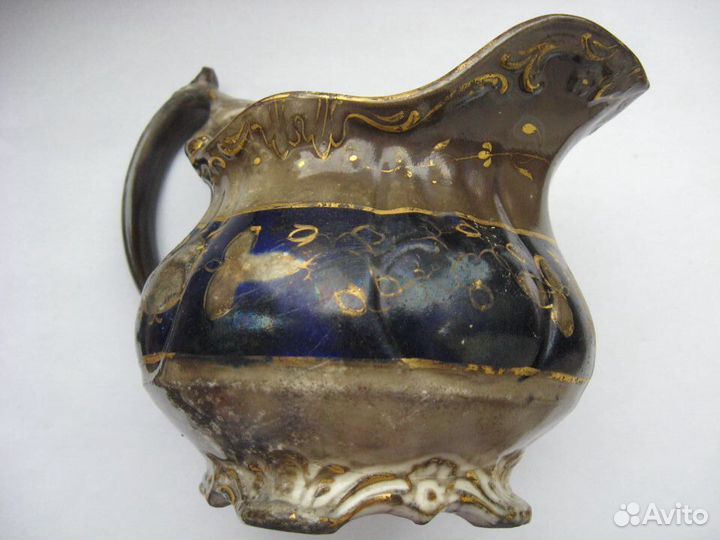 Старинный антикварный молочник