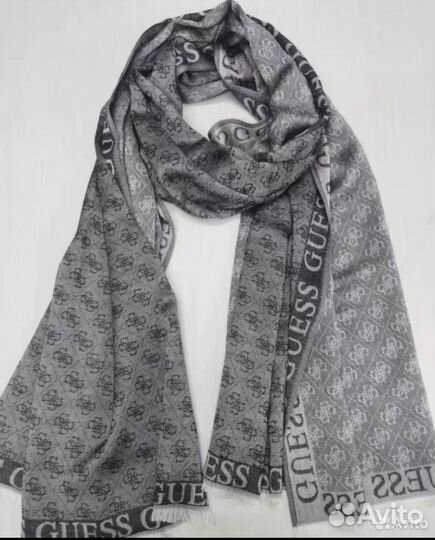 Палантин Guess