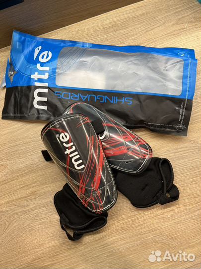 Щитки Mitre (размер M)