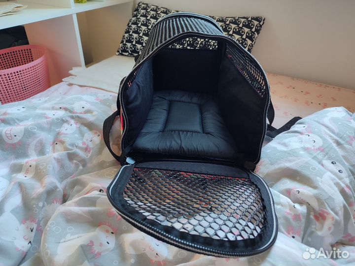 Переноска для кошек и собак