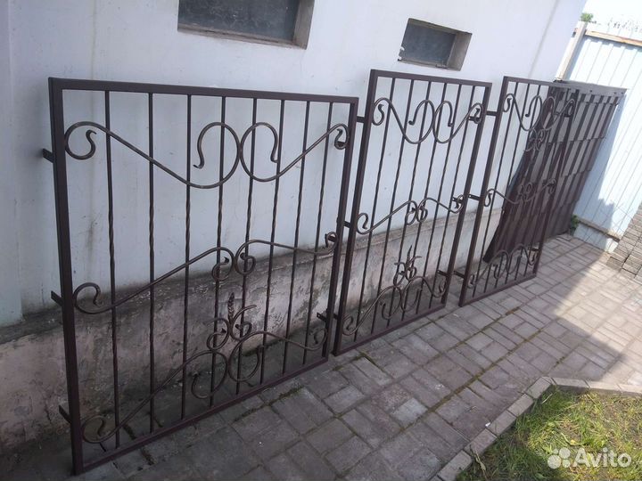 Решетки на окна кованные