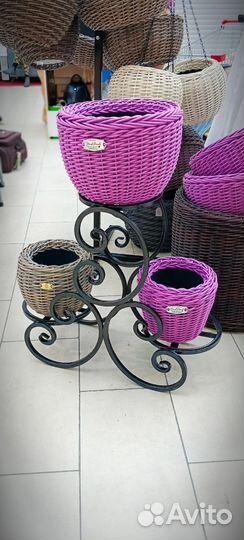 Подставка для цветов напольная