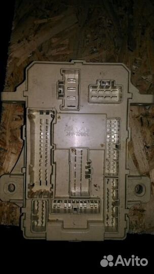Салонный блок предохранителей киа церато 2011г