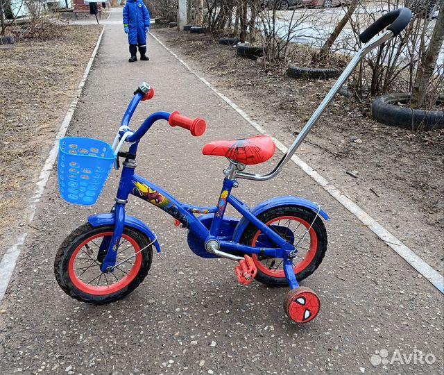 Велосипед детский четырехколесный