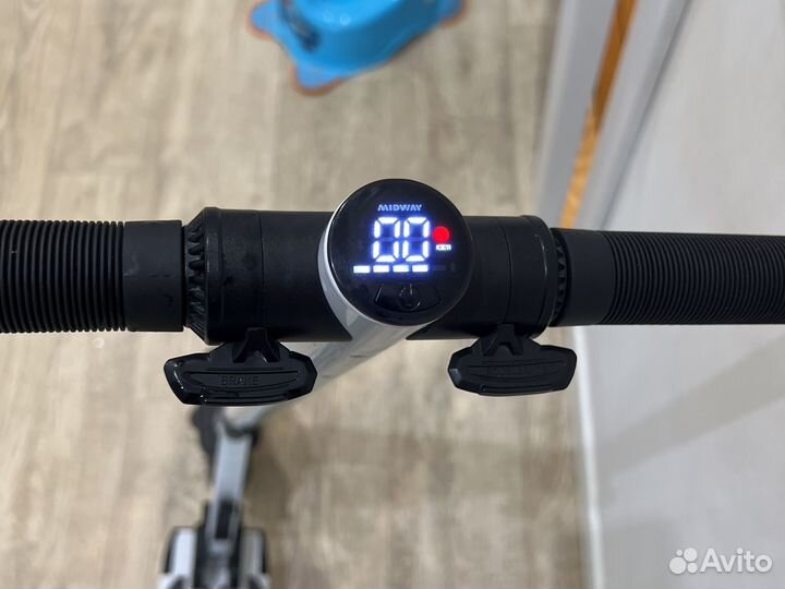 Электросамокат midwai