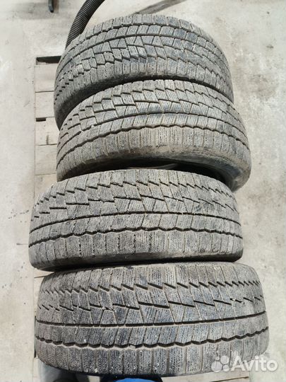 Maxxis Arctic Trekker SP03 205/55 R16 94T