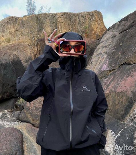 Ветровка arcteryx