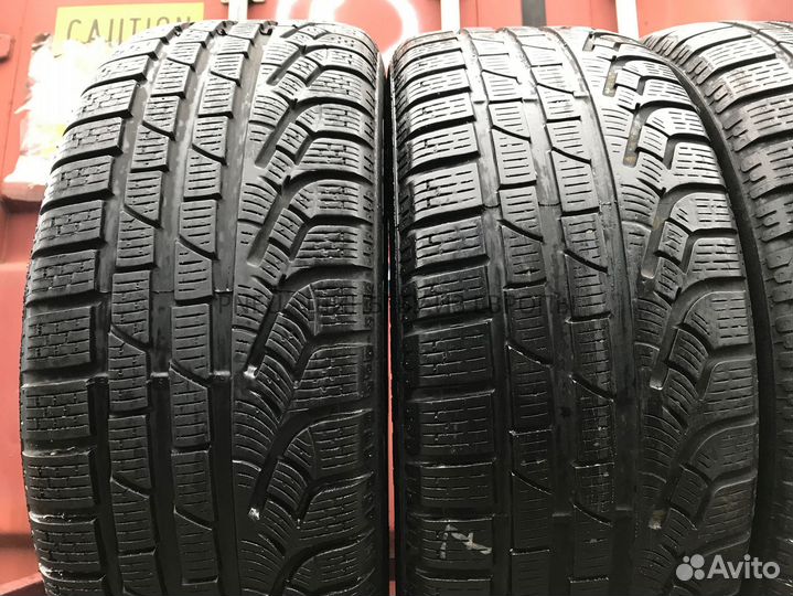 Pirelli Winter Sottozero 210 Serie II 235/55 R18 105V