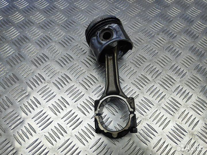 Поршень с шатуном Mitsubishi Pajero Sport 2 4D56