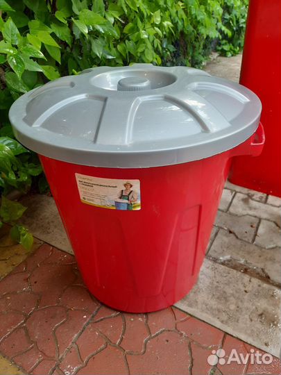 Бак многофункциональный с крышкой 58л