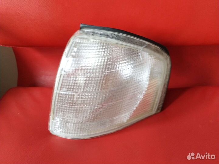 Поворотник mercedes w202