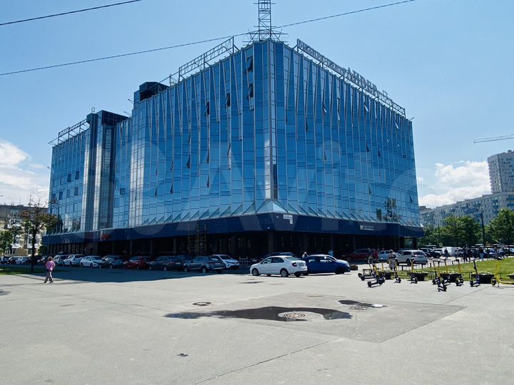 Аренда от 200кв.м пл. Конституции