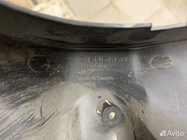 Кожух рулевой колонки Subaru Tribeca