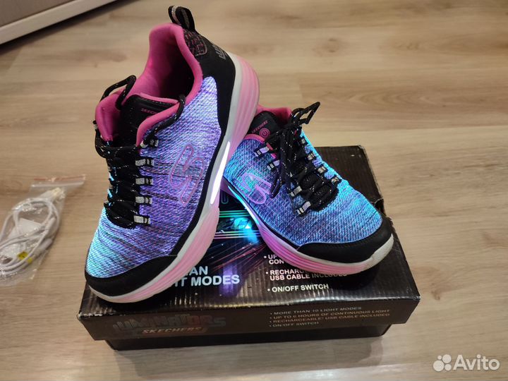 Skechers luminators 35р