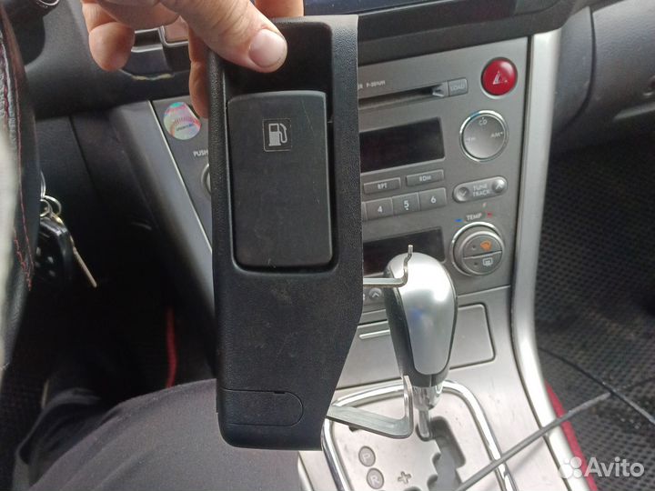 Ручка открывания бензобака Субару аутбэк