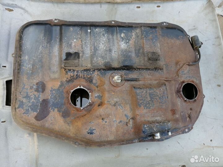 Бак топливный для 4WD Mitsubishi RVR 1991-1997