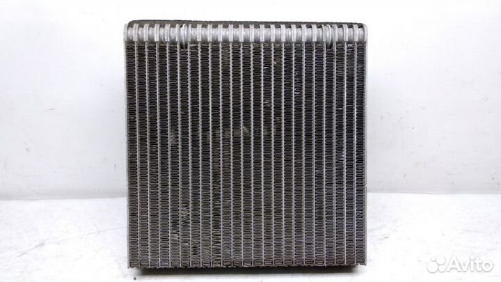 Радиатор кондиционера (конденсер) Volkswagen Jetta