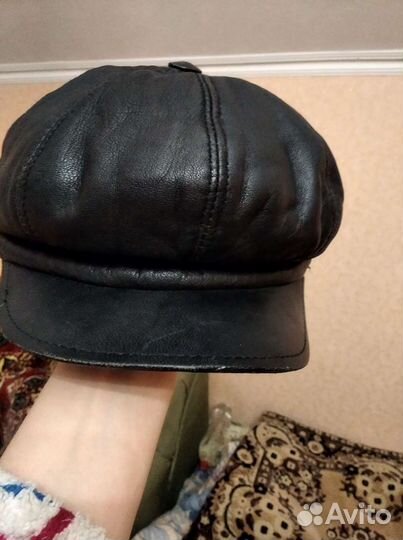 Кожанная кепка