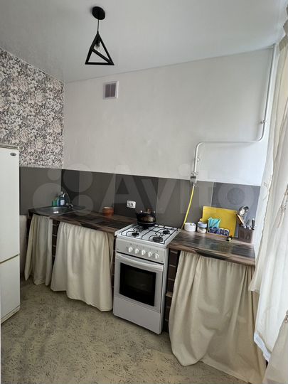 1-к. квартира, 30 м², 1/4 эт.