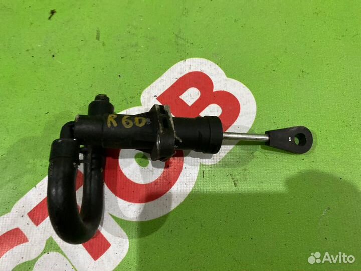 Цилиндр сцепления главный Kia Sportage 2 2.0 2009