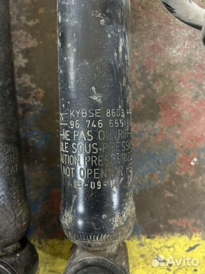 Амортизаторыи пружины в копмлекте peugeot 301