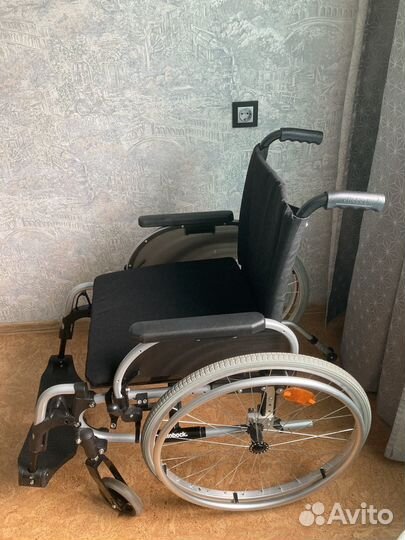 Инвалидная коляска складная бу