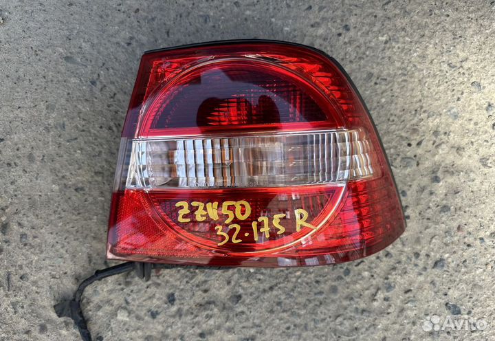 Фонарь задний Toyota Vista (V50) V рестайлинг (200