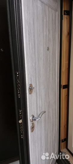 Дверь входная металлическая